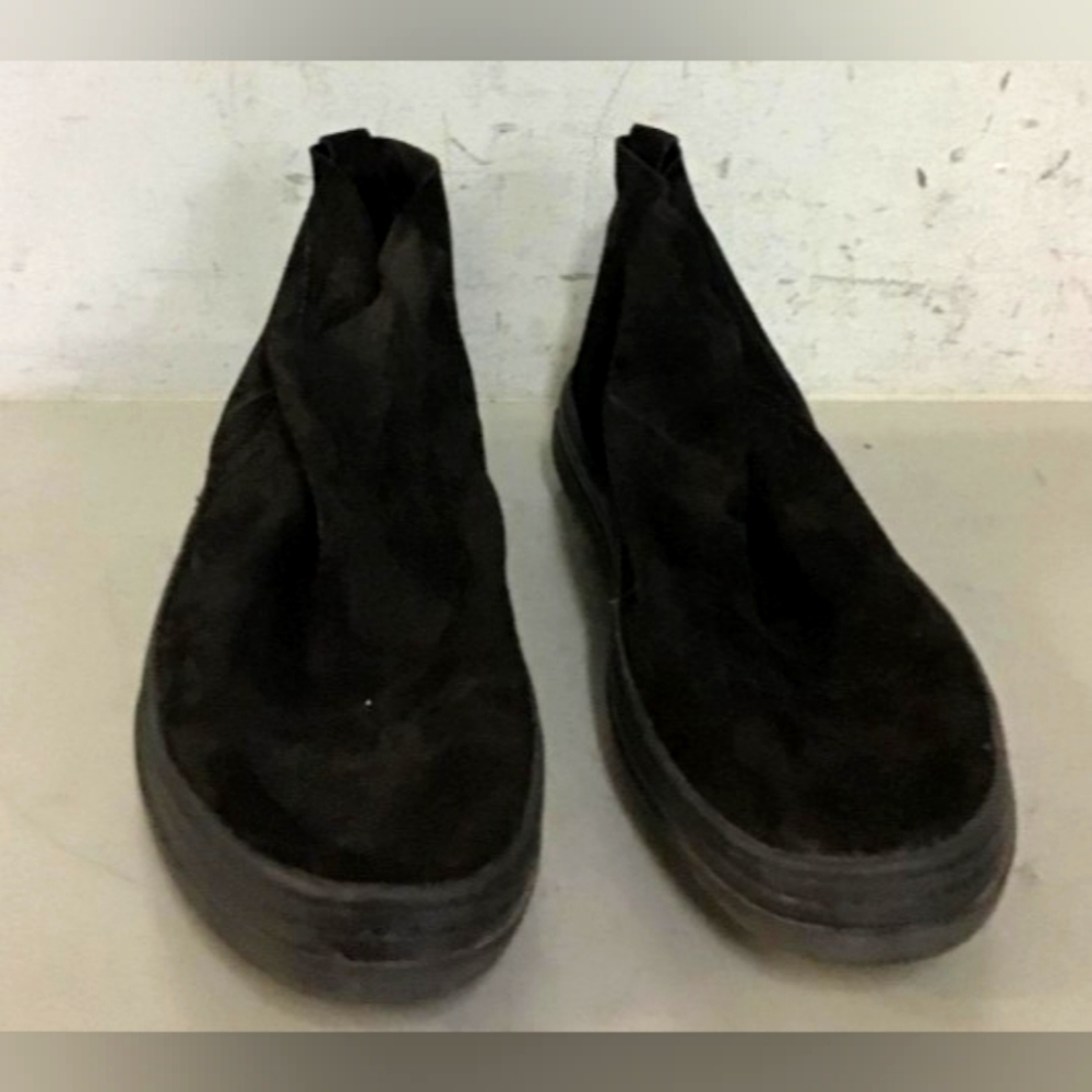 REAL SUEDE SNEAKER BOOTIE 9.5